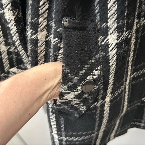 Ricki’s Chic Black Grey White Plaid Coat Belted Size XS - Picture 8 of 16
